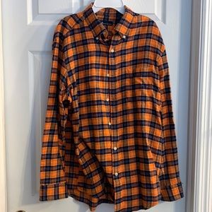 Men’s flannel button up shirt, size medium